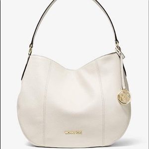 MICHAEL KORS BROOKE LARGE HOBO SHLDR LEATHER LIGHT CREAM COLOR